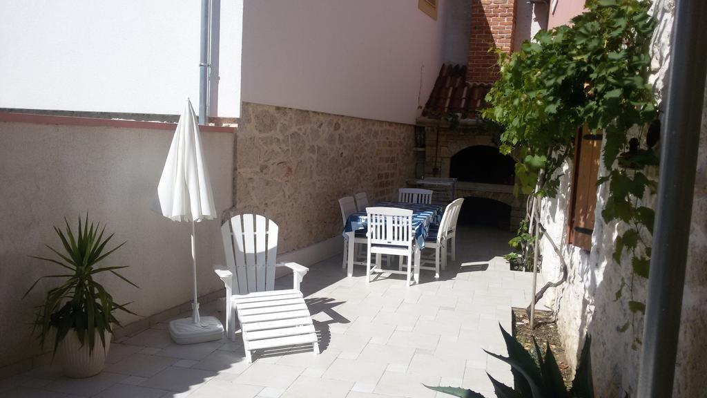 Apartment Elda Petrcane Εξωτερικό φωτογραφία