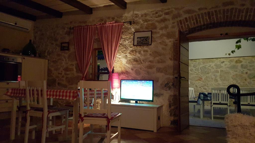 Apartment Elda Petrcane Εξωτερικό φωτογραφία