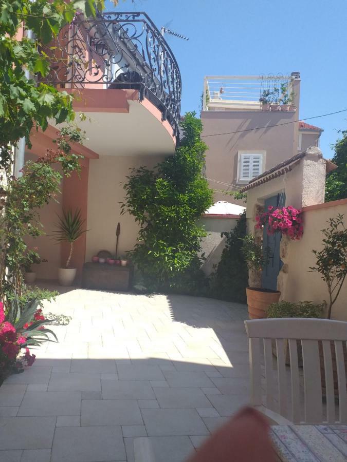 Apartment Elda Petrcane Εξωτερικό φωτογραφία